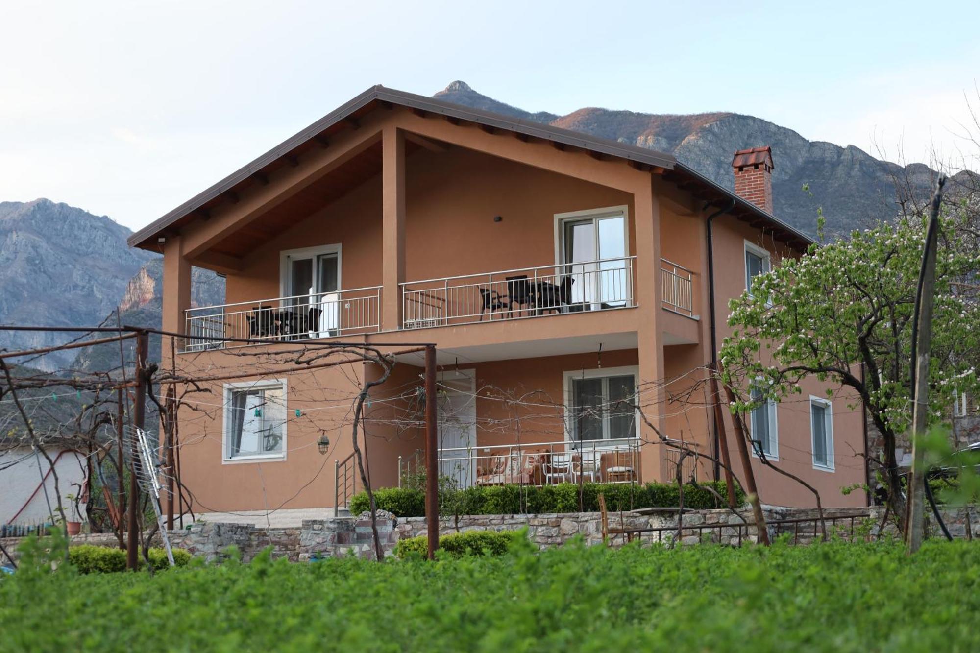Koman_Lakeview_Apartments Shkodër Eksteriør bilde